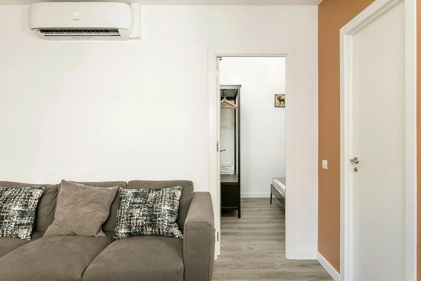 Cozy&New With Terrace Apartment L'Hospitalet de Llobregat Exterior photo