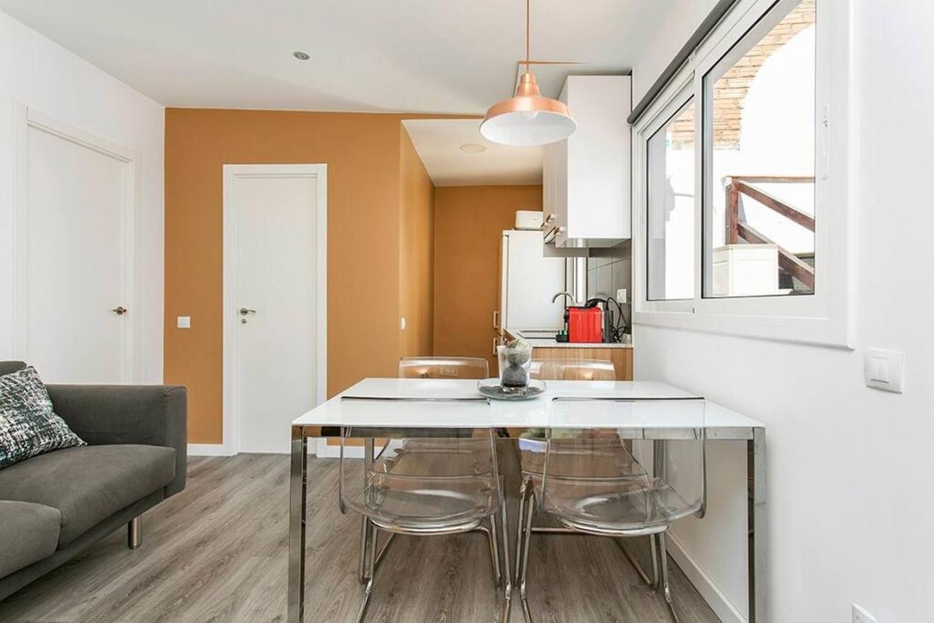 Cozy&New With Terrace Apartment L'Hospitalet de Llobregat Exterior photo
